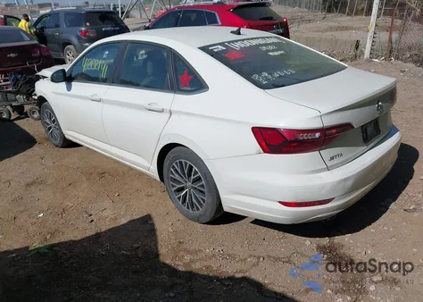 2021 Volkswagen Jetta 1.4T R-Line/1.4T S/1.4T Se z USA, uszkodzony, nr VIN 3VWC57BU7MM036095